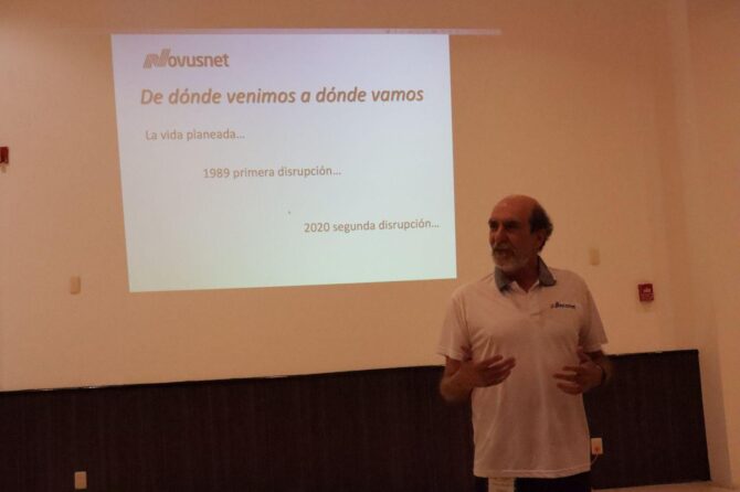 Taller Dirigiendo en ambientes VUCA/BANI, ejercicios para desarrollar nuevas competencias de liderazgo. Puebla México. Noviembre 2025.