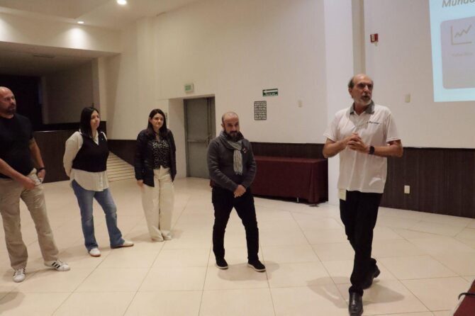 Taller Dirigiendo en ambientes VUCA/BANI, ejercicios para desarrollar nuevas competencias de liderazgo. Puebla México. Noviembre 2025.